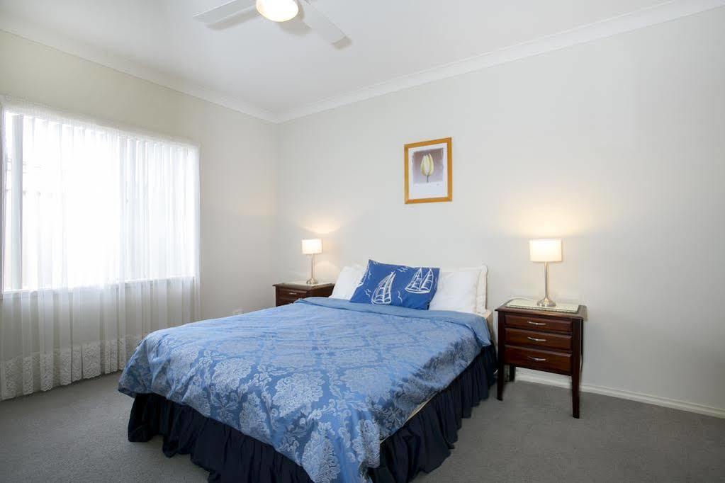 All Seasons Port Elliot Holiday House Exteriör bild